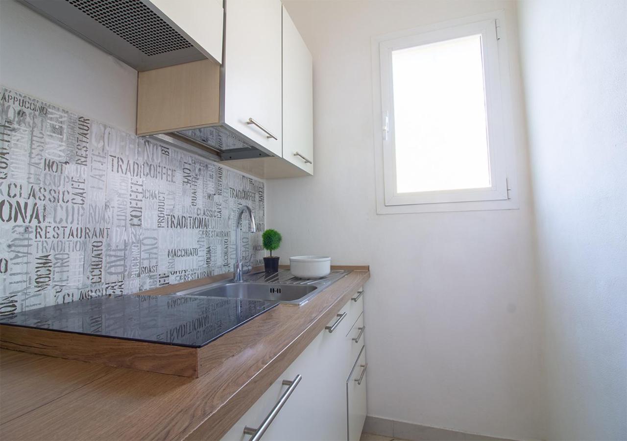 Athena Rooms - Parcheggio Privato Болонья Екстер'єр фото